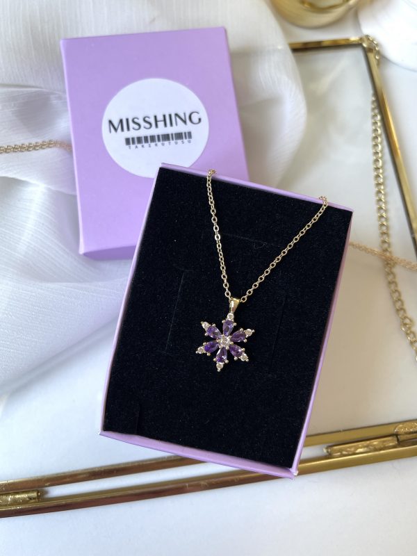 Lila Miss Lotus Kolye